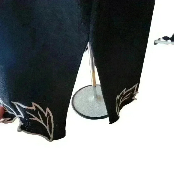 Gardy Women's Black Knit Top w/Leafy Trim / Long Sleeve / Size XL - Picture 5 of 6